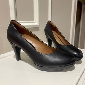 Clarks Collection Black Platform Pumps Size 9